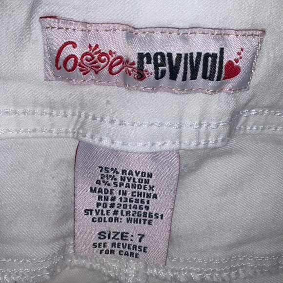 White jegging shorts - Picture 4 of 4